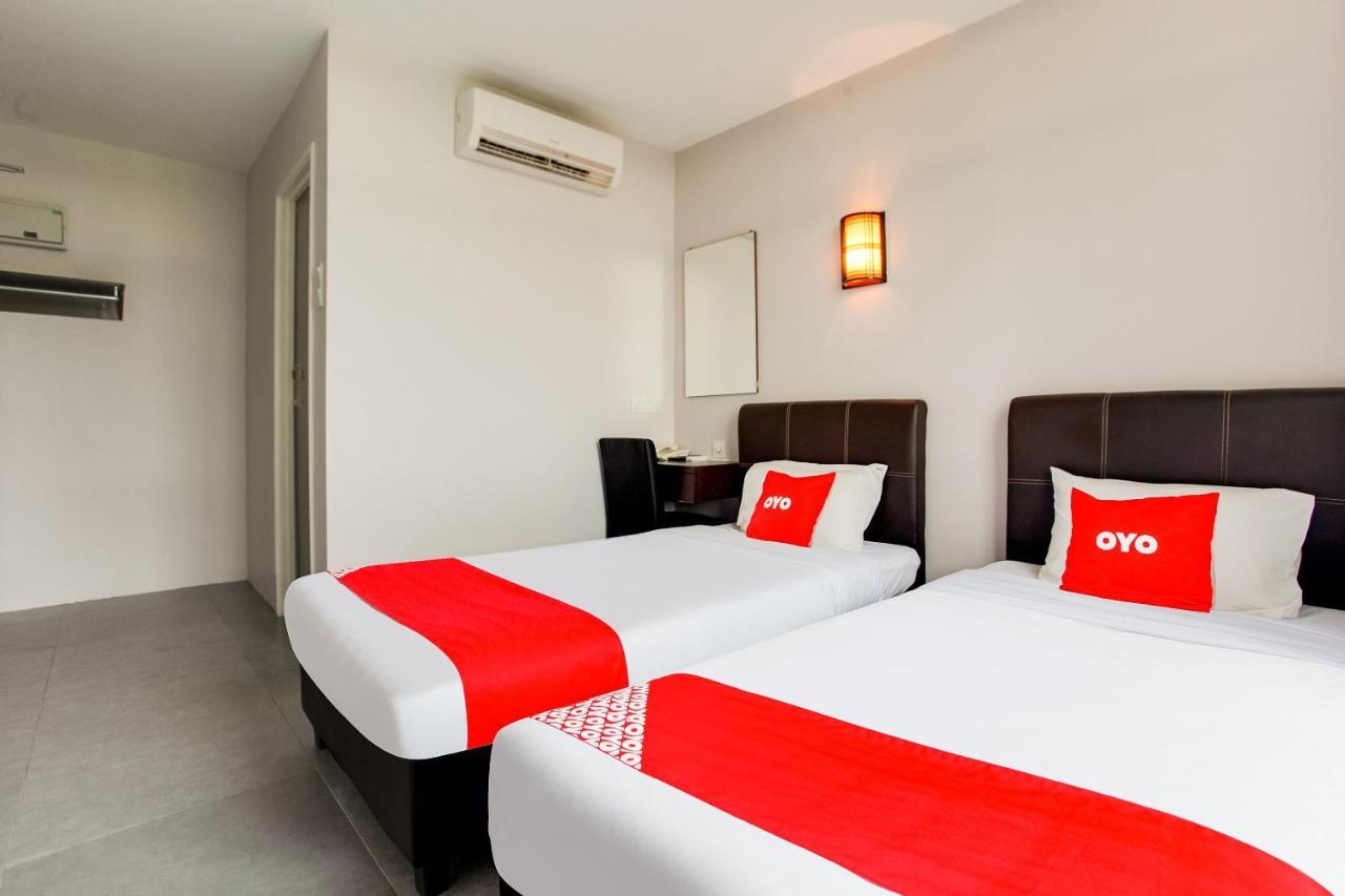 ג'והור בהרו Oyo 89631 988 Hotel מראה חיצוני תמונה